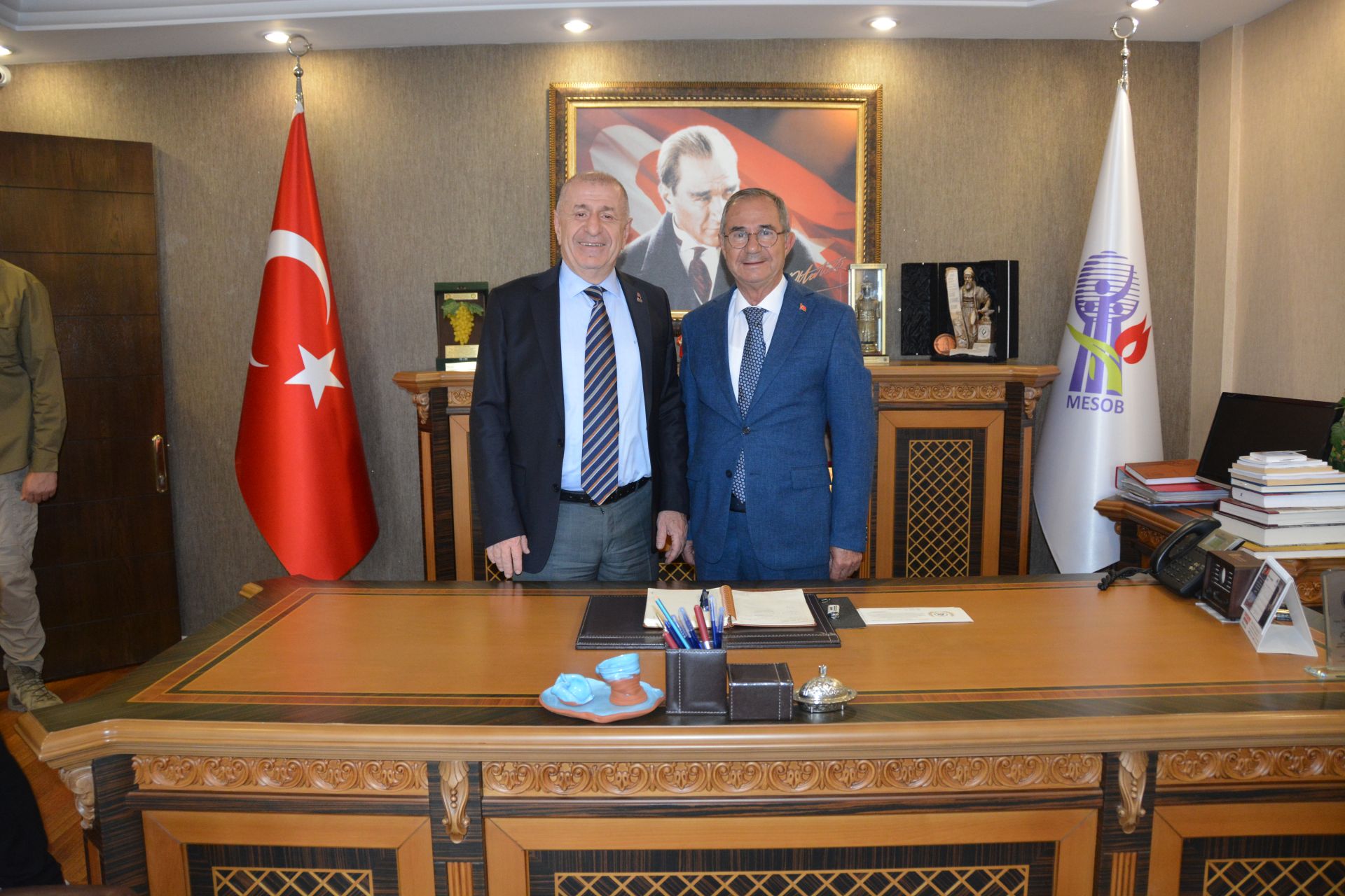 Zafer Partisi Genel Başkanı Sayın Prof. Dr. Ümit ÖZDAĞ heyeti ile birlikte MESOB' a ziyarette bulundu